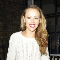 Kimberley Walsh mobbed by screaming fans as she leaves the Theatre Royal | Picture 102203